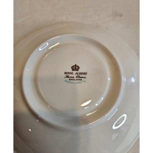 Royal Albert Plate Marguerite Blue Daisies England Bone China 5.5" Vintage - Picture 3 of 5